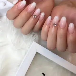 ネイル Nailsalon Merci所属・Merci momoのネイルデザイン