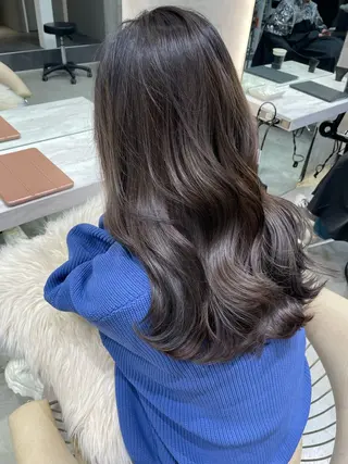 ロング カラー ロンドネートゥル所属・Lond💙 SAYAKA🌺のヘアスタイル