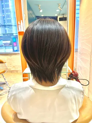 ミディアム うしだ かおるのヘアスタイル
