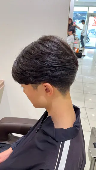 ショート パーマ メンズ 【メンズパーマ✨️ フェザーパーマ】岩城のヘアスタイル