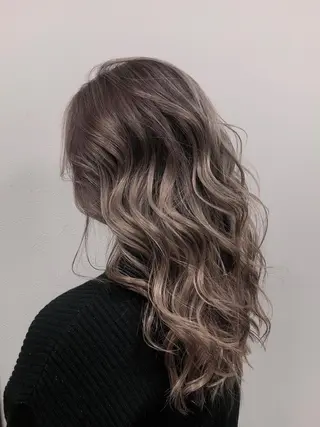 ロング ヘアーズベリー 藤本のヘアスタイル