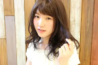 セミロング カラー パーマ スタイル 相模大野のヘアスタイル