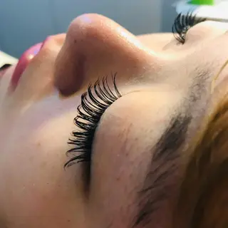 マツエク・マツパ mångata 【モンガータ】茜のマツエク・マツパデザイン