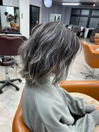 ミディアム カラー 須佐 勝也のヘアスタイル