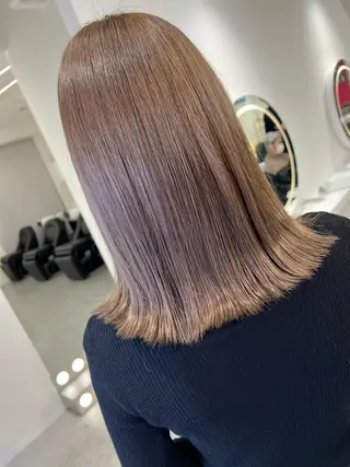 ミディアム カラー Iris所属・ハイトーン特化サロン 💎MOCA💎のヘアスタイル