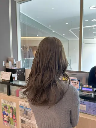 ロング カラー 森川 颯香のヘアスタイル