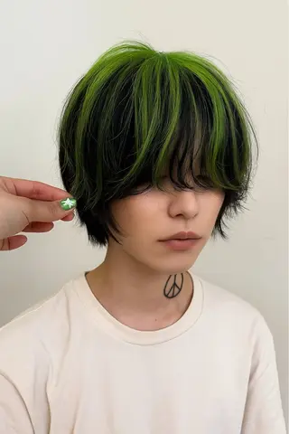 カラー luca˖ ࣪⊹/ 海外レイヤー/鎌倉のヘアスタイル