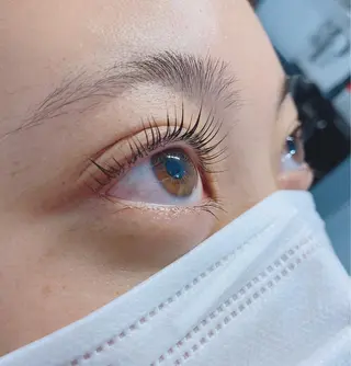 マツエク・マツパ inni hair design works所属・Nomura Syukaのマツエク・マツパデザイン