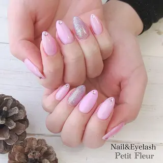 ネイル Petit Fleur所属・青柳 亜梨奈のマツエク・マツパデザイン