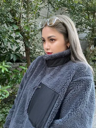 ロング カラー エクステ ハイトーン 💭黒崎ハルカのヘアスタイル