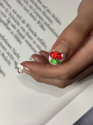 ネイル MAQUM所属・K. Yukoのネイルデザイン