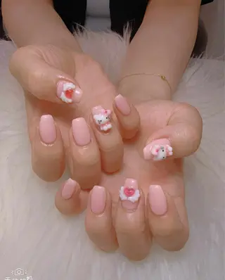 ネイル 綾瀬 はるのネイルデザイン