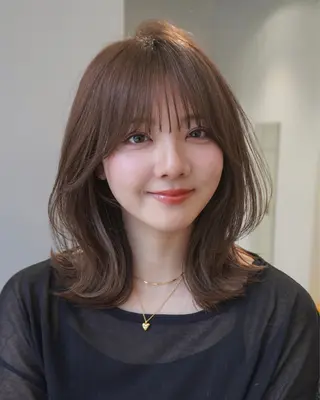 ミディアム カラー unami shibuya所属・ren ボブロブ/ミディアムのヘアスタイル