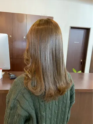 カラー 矢野 佑那のヘアスタイル