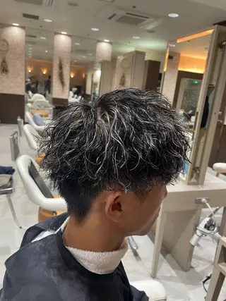 カラー パーマ メンズ 今田理来 メンズヘア‪✂︎‬のヘアスタイル