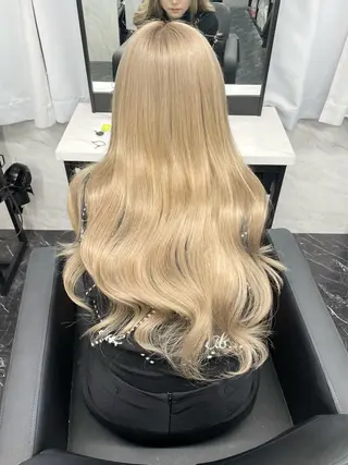 ロング カラー Ria OSAKA　梅田所属・マリカ🦋韓国 ハイトーン/エクステのヘアスタイル