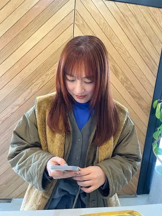 セミロング 神谷 夏帆のヘアスタイル