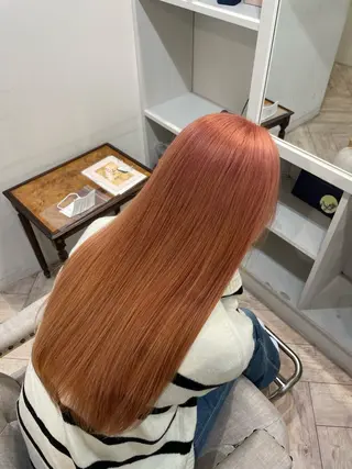 カラー shiomi H辻田 杏梨のヘアスタイル