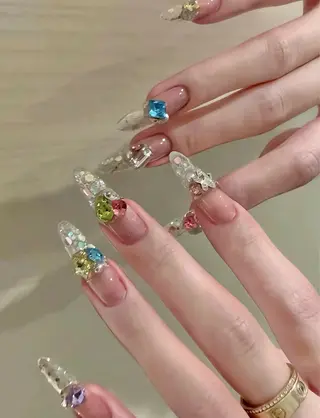 ネイル Lynn_ Nailのネイルデザイン