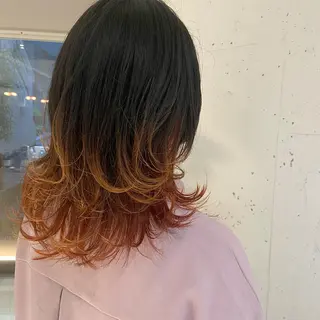 ミディアム カラー カジュアルを女っぽく 𝗮𝘆𝗮𝗰𝗼のヘアスタイル