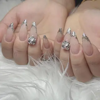 ネイル LIB VALLA haruka🎀🫧のネイルデザイン