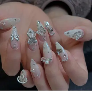 ネイル Hina 池袋 長だしチップ専門店のネイルデザイン