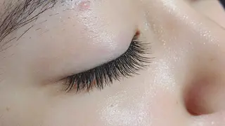 マツエク・マツパ ANNE梅田 GRACE店所属・ANNE chizuのマツエク・マツパデザイン