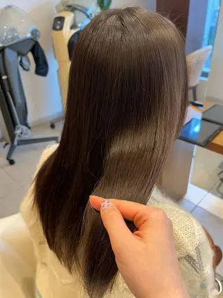 ロング カラー パーマ 山田 梨乃のヘアスタイル