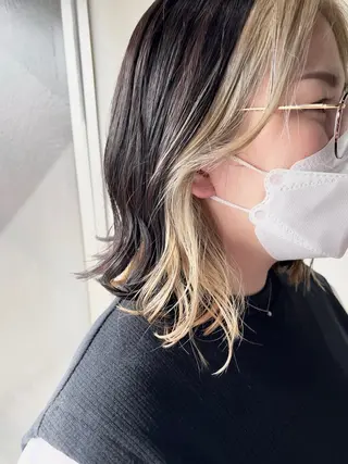 カラー AIconic nagoya所属・縮毛矯正/ レイヤー/ミディアムのヘアスタイル