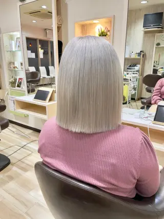 ミディアム カラー 🌈派手髪ハイトーン 🌈鈴木亮太🌈のヘアスタイル