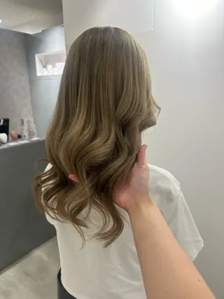 ロング カラー 新宿ハイトーン/ カットモデル/のりかのヘアスタイル