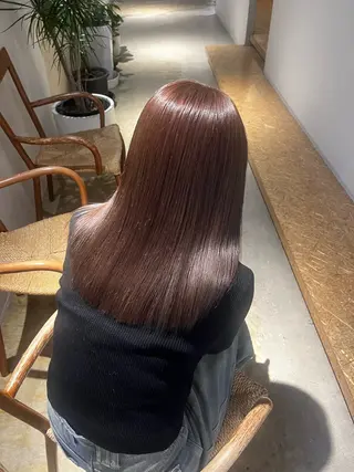 ミディアム まみ/暖色カラー /デザインカラーのヘアスタイル