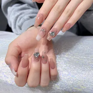 ネイル Queens 榊 まおのネイルデザイン