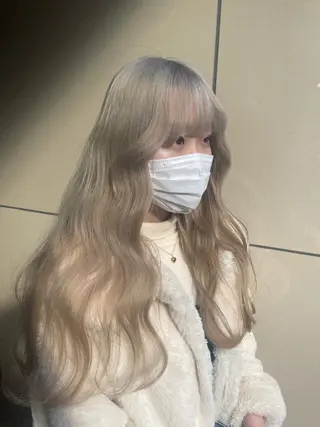 ロング カラー 只野 真衣のヘアスタイル