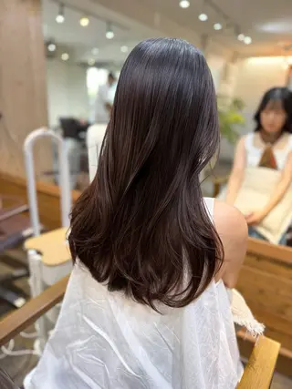 セミロング 髪質改善✨艶髪✨ レイヤーカット 田畑のヘアスタイル