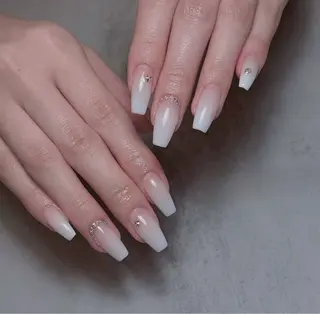 ネイル Lyna 池袋のネイルデザイン