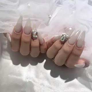 ネイル fein. 心斎橋🩶🪄のマツエク・マツパデザイン