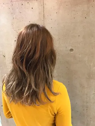 セミロング カラー 一ノ瀬 蘭のヘアスタイル