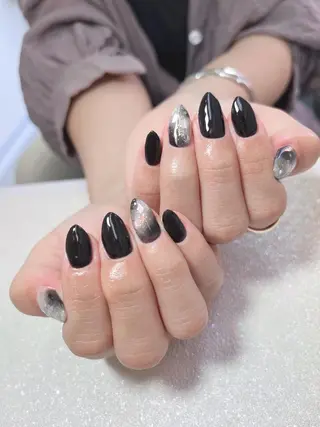 ネイル Flowerネイルサロン所属・. yukiのネイルデザイン