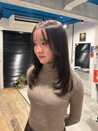 セミロング カラー tender🐬 まゆかのヘアスタイル