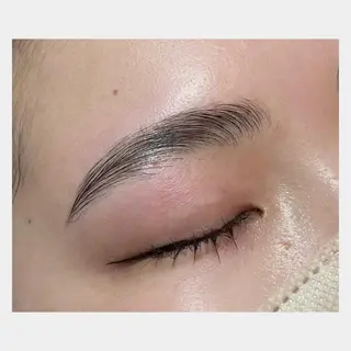 アイブロウ GO TODAY SHAIRE SALON mico店所属・松本 彩良のマツエク・マツパデザイン