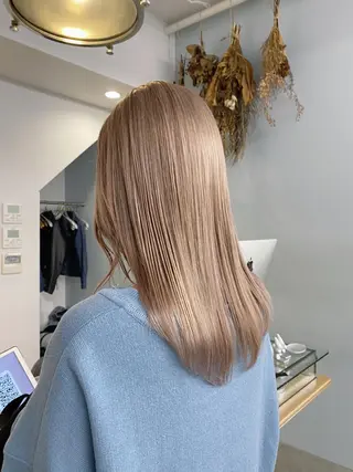 ロング カラー ヘアアレンジ flamme Annaのヘアスタイル