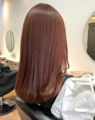 カラー イシイ ハルナ 🤍のヘアスタイル