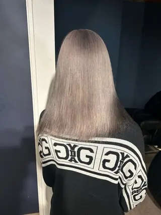 セミロング 🤎カラー比率90% 🤍TAKAYAのヘアスタイル