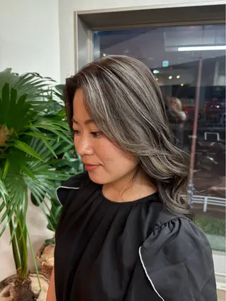 ロング ブリーチカラー/ わきたちえ🌻のヘアスタイル