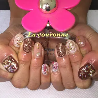 ネイル Lacouronne NATSUMIのネイルデザイン