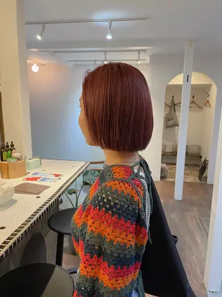 ショート カラー 高橋 愛美のヘアスタイル