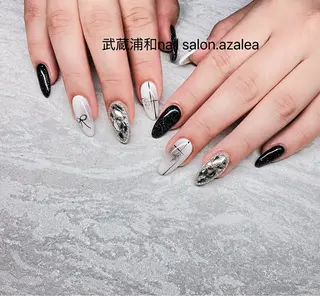 ネイル R inのネイルデザイン