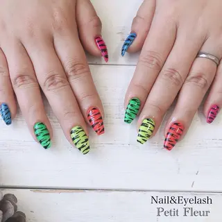 ネイル Petit Fleur所属・青柳 亜梨奈のマツエク・マツパデザイン