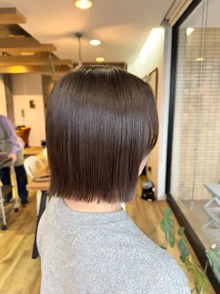 ショート カラー ツキダテ ユイのヘアスタイル